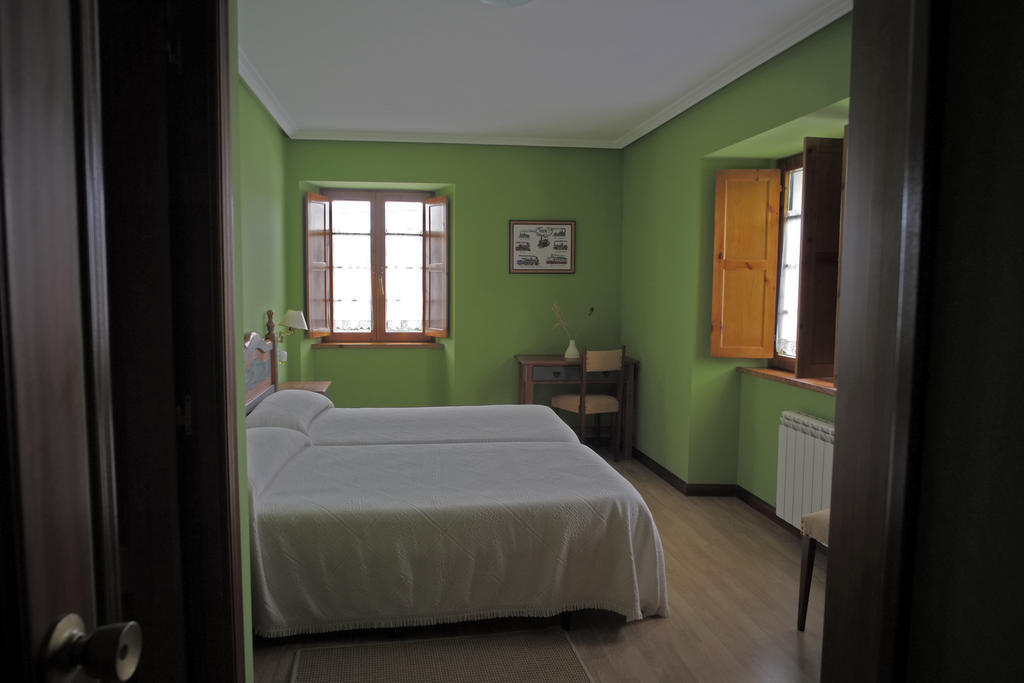 Gasthaus La Rectoral De San Juan El Franco Zimmer foto