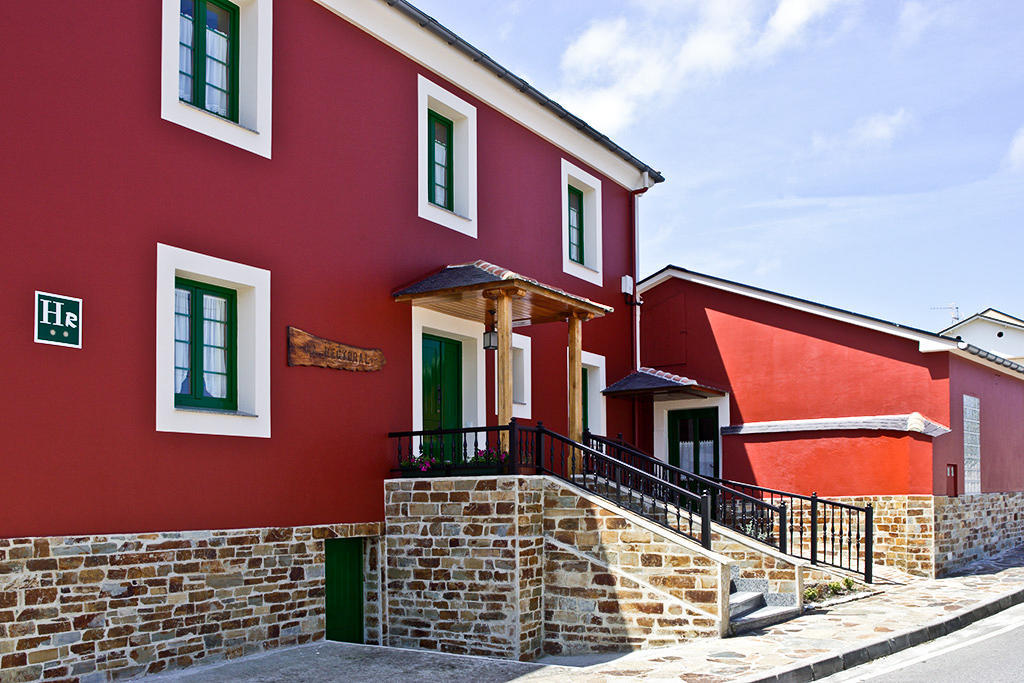 Gasthaus La Rectoral De San Juan El Franco Exterior foto
